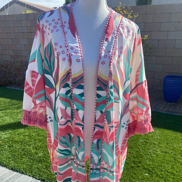 Colorful Kimono Style Top - Picture 7 of 14